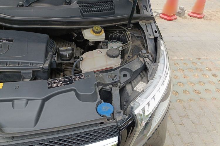 Used Mercedes-Benz V-Class 2021 V 260 L Long Wheelbase Prestige Edition Engine Bay Left