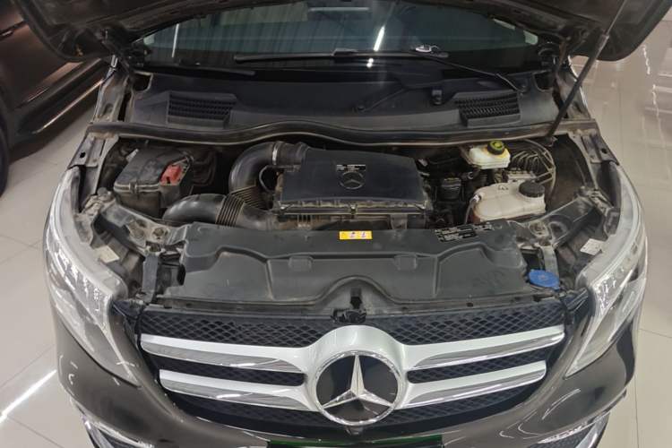 Used Mercedes-Benz V-Class 2021 V 260 Prestige Edition Engine Bay