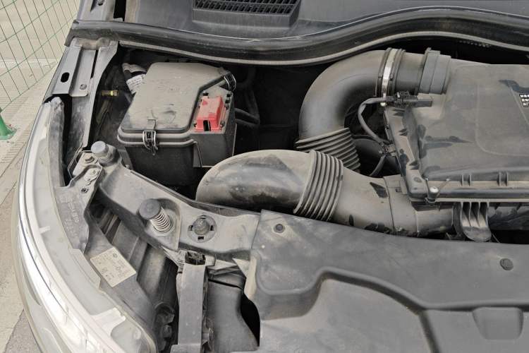 Used Mercedes-Benz V-Class 2021 V 260 L Long Wheelbase Prestige Edition Engine Bay Right