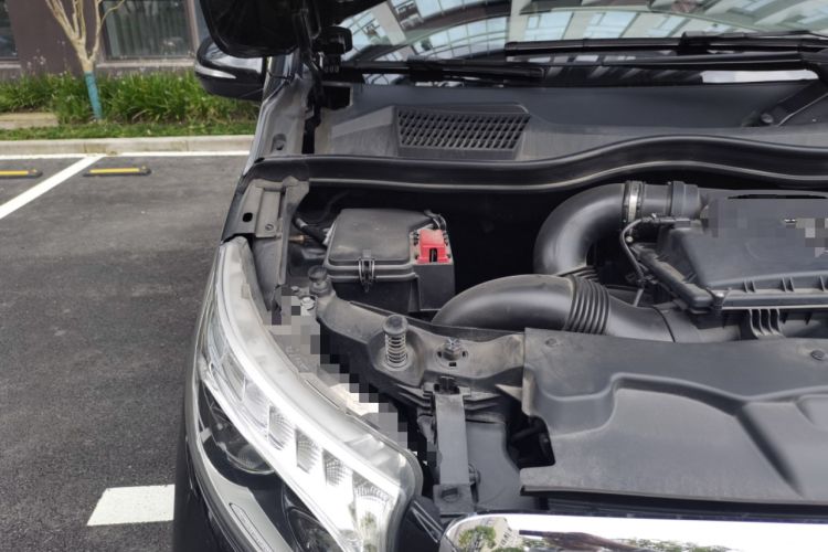 Used Mercedes-Benz V-Class 2021 V 260 L Long Wheelbase Prestige Edition Engine Bay Right
