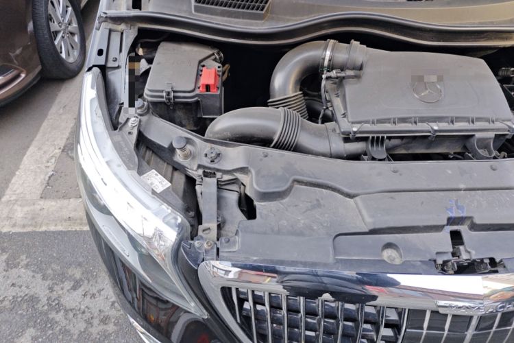 Used Mercedes-Benz V-Class 2021 V 260 Avantgarde Edition Engine Bay Right