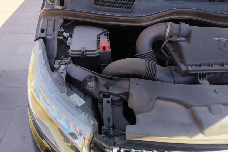 Used Mercedes-Benz V-Class 2021 V 260 L Long-wheelbase Luxury Edition Engine Bay Right