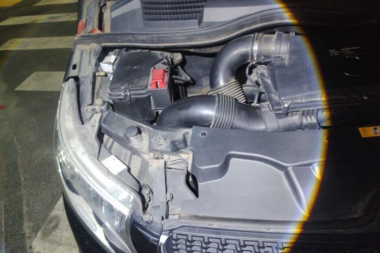 Used Mercedes-Benz V-Class 2021 V 260 L Long-wheelbase Luxury Edition Engine Bay Right