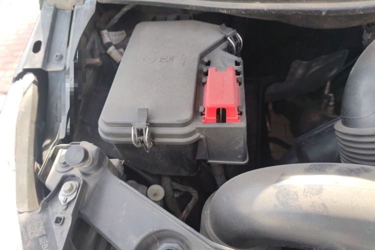 Used Mercedes-Benz V-Class 2021 V 260 Avantgarde Edition Engine Bay Right