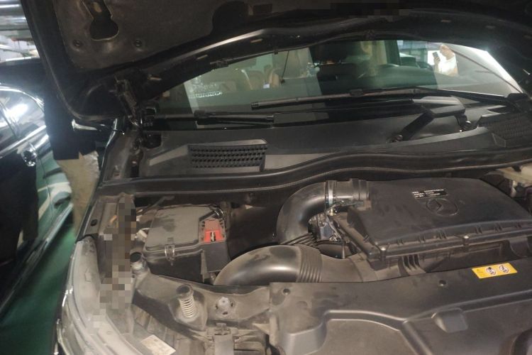 Used Mercedes-Benz V-Class 2021 V 260 Prestige Edition Engine Bay Right