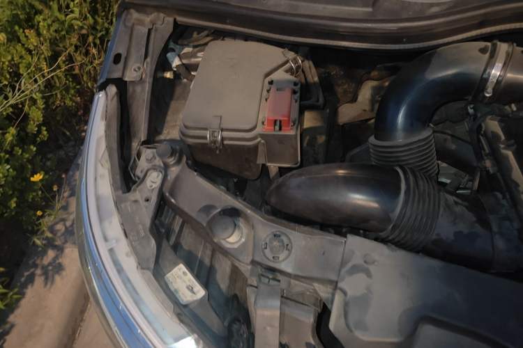Used Mercedes-Benz V-Class 2021 V 260 Prestige Edition Engine Bay Right