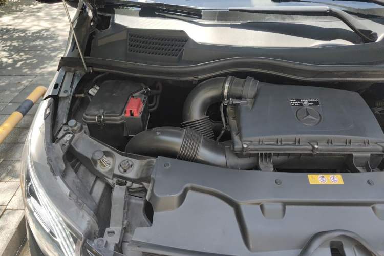 Used Mercedes-Benz V-Class 2021 V 260 Avantgarde Edition Engine Bay Right