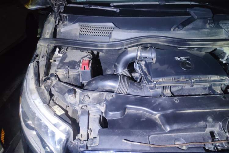 Used Mercedes-Benz V-Class 2021 V 260 L Long-wheelbase Luxury Edition Engine Bay Right