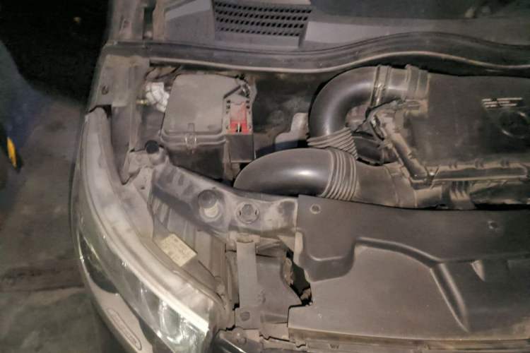 Used Mercedes-Benz V-Class 2021 V 260 L Long Wheelbase Prestige Edition Engine Bay Right
