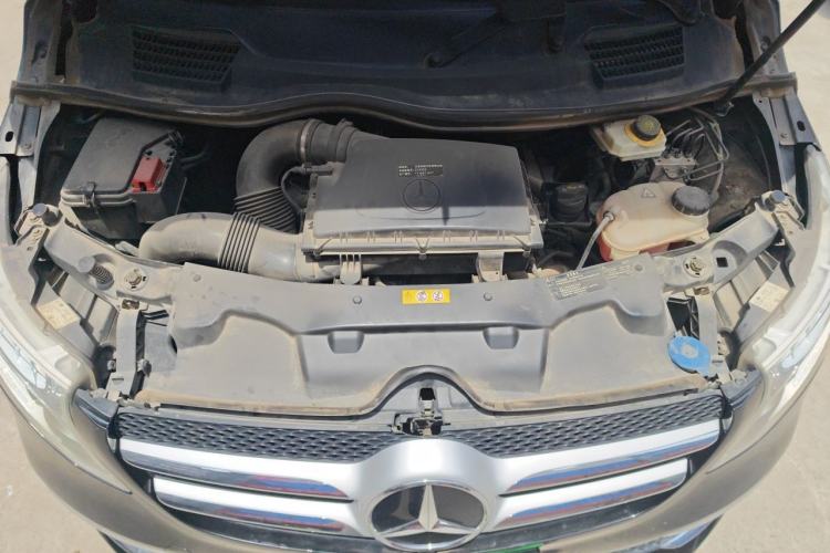 Used Mercedes-Benz V-Class 2021 V 260 Prestige Edition Engine Bay
