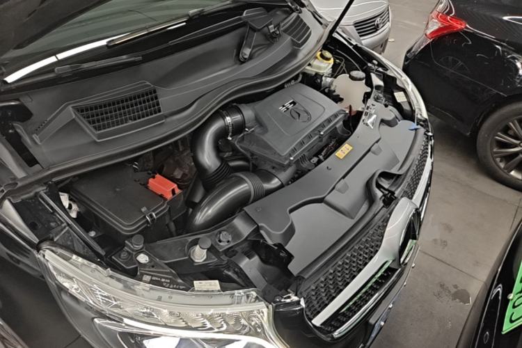 Used Mercedes-Benz V-Class 2021 V 260 L Long-wheelbase Luxury Edition Engine Bay