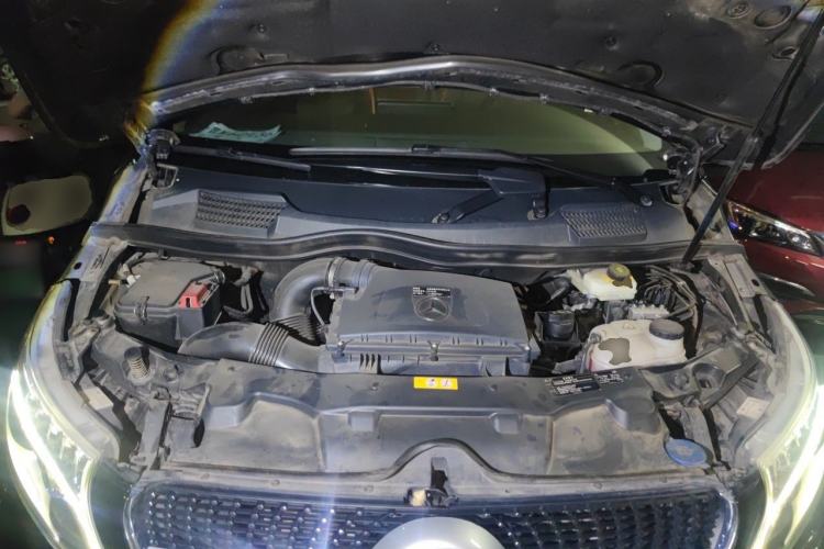 Used Mercedes-Benz V-Class 2021 V 260 L Long-wheelbase Luxury Edition Engine Bay