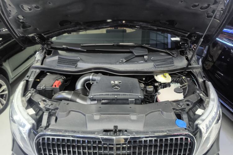 Used Mercedes-Benz V-Class 2021 V 260 L Long Wheelbase Prestige Edition Engine Bay