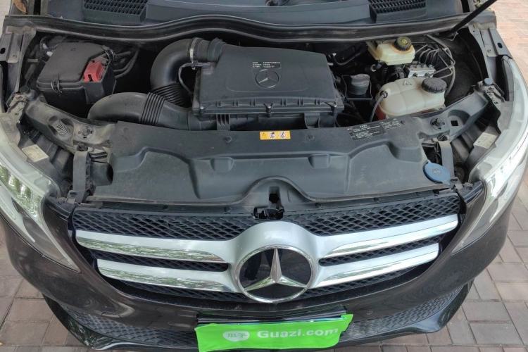 Used Mercedes-Benz V-Class 2021 V 260 Avantgarde Edition Engine Bay