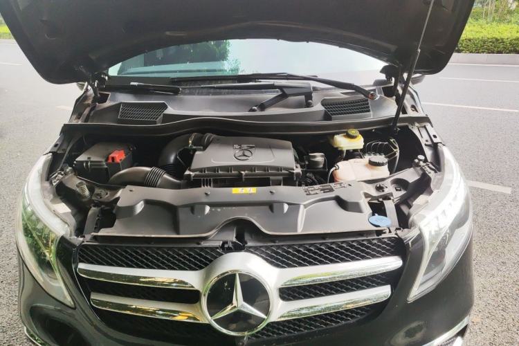Used Mercedes-Benz V-Class 2021 V 260 Prestige Edition Engine Bay