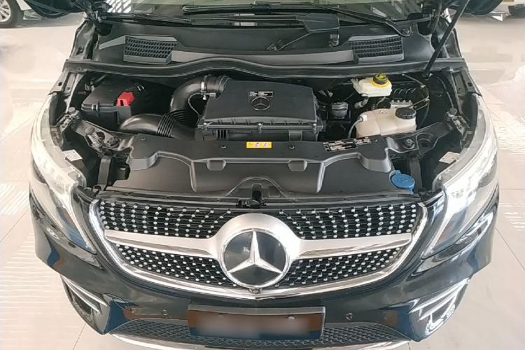 Used Mercedes-Benz V-Class 2021 V 260 L Long-wheelbase Luxury Edition Engine Bay