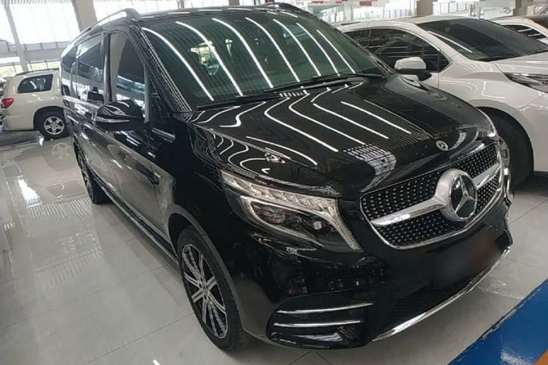 Used Mercedes-Benz V-Class 2021 V 260 L Long-wheelbase Luxury Edition Exterior 1
