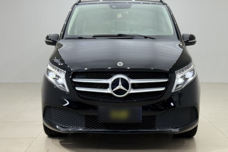 Used Mercedes-Benz V-Class 2021 V 260 Avantgarde Edition Exterior 1
