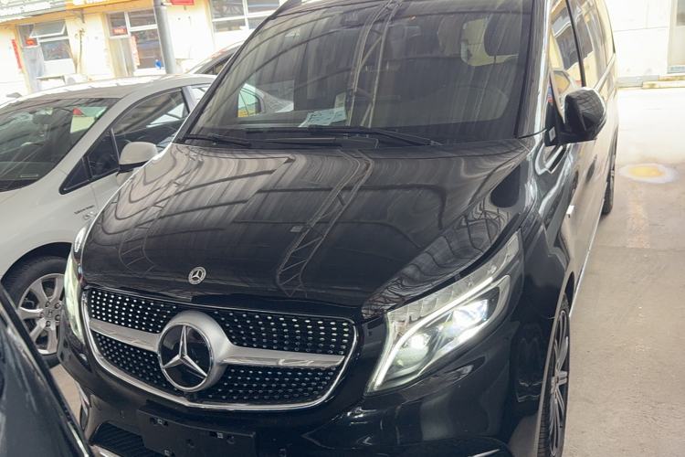 Used Mercedes-Benz V-Class 2021 V 260 L Long-wheelbase Luxury Edition Exterior 1