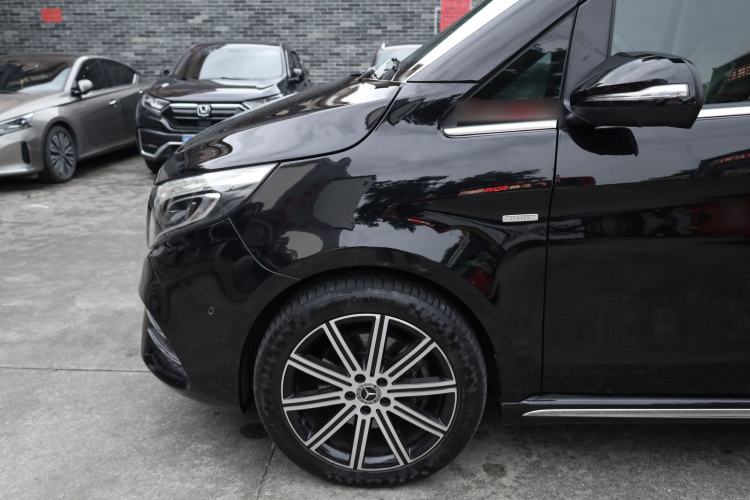 Used Mercedes-Benz V-Class 2021 V 260 L Long-wheelbase Luxury Edition Exterior 11