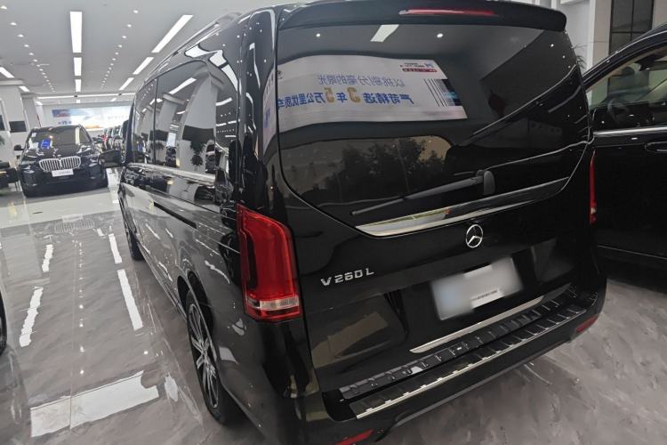 Used Mercedes-Benz V-Class 2021 V 260 L Long-wheelbase Luxury Edition Exterior 2