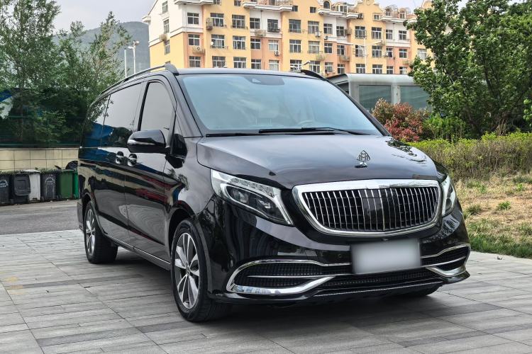 Used Mercedes-Benz V-Class 2021 V 260 Avantgarde Edition Exterior 2