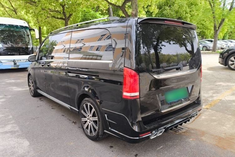 Used Mercedes-Benz V-Class 2021 V 260 L Long-wheelbase Luxury Edition Exterior 2