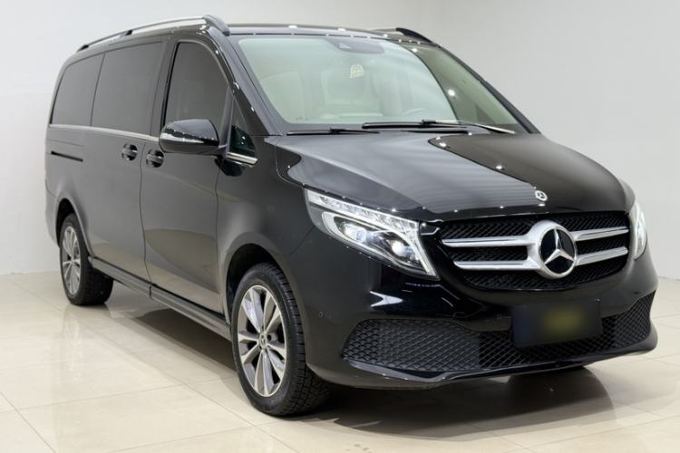 Used Mercedes-Benz V-Class 2021 V 260 Avantgarde Edition Exterior 2
