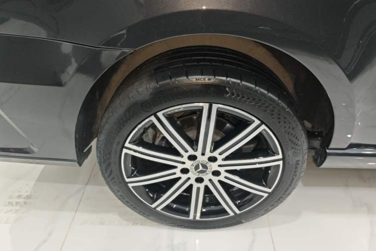 Used Mercedes-Benz V-Class 2021 V 260 L Long-wheelbase Luxury Edition Exterior 2