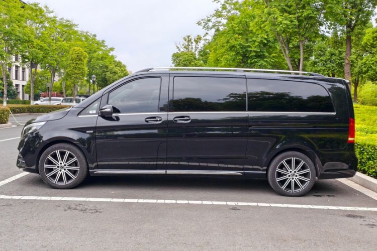 Used Mercedes-Benz V-Class 2021 V 260 L Long-wheelbase Luxury Edition Exterior 3