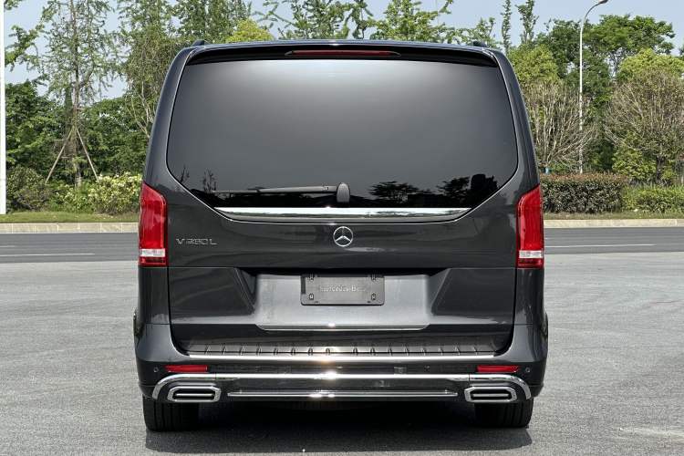 Used Mercedes-Benz V-Class 2021 V 260 L Long-wheelbase Luxury Edition Exterior 5