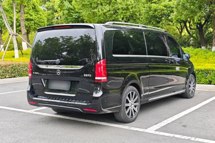 Used Mercedes-Benz V-Class 2021 V 260 L Long-wheelbase Luxury Edition Exterior 6