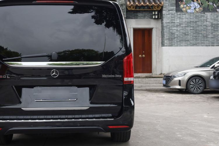 Used Mercedes-Benz V-Class 2021 V 260 L Long-wheelbase Luxury Edition Exterior 8