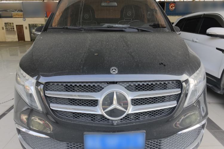 Used Mercedes-Benz V-Class 2021 V 260 Avantgarde Edition Front
