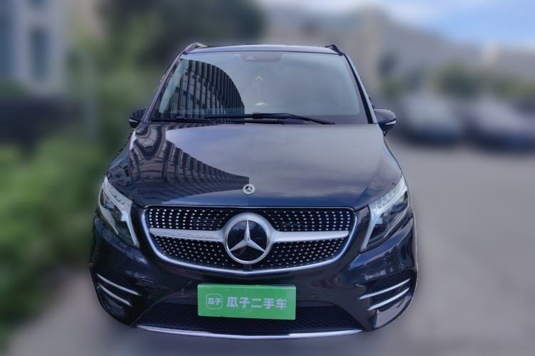 Used Mercedes-Benz V-Class 2021 V 260 Avantgarde Edition Front