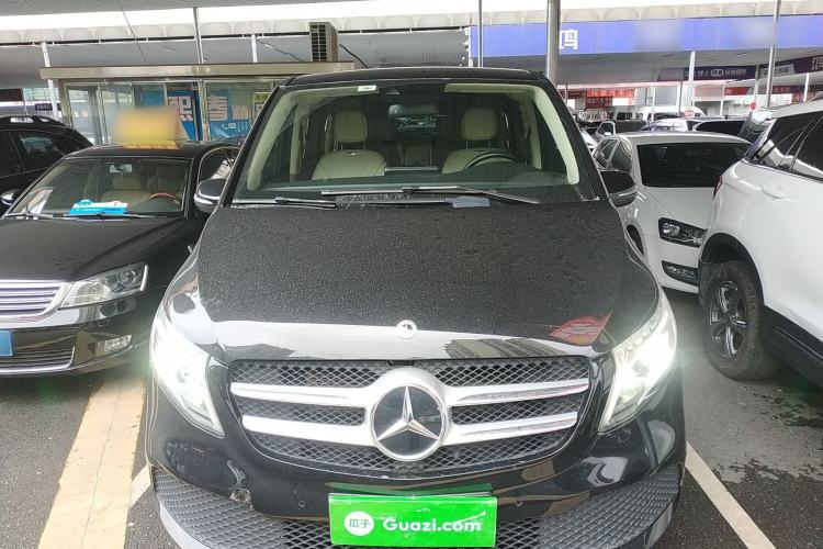 Used Mercedes-Benz V-Class 2021 V 260 Avantgarde Edition Front