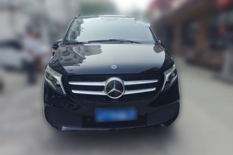 Used Mercedes-Benz V-Class 2021 V 260 Avantgarde Edition Front