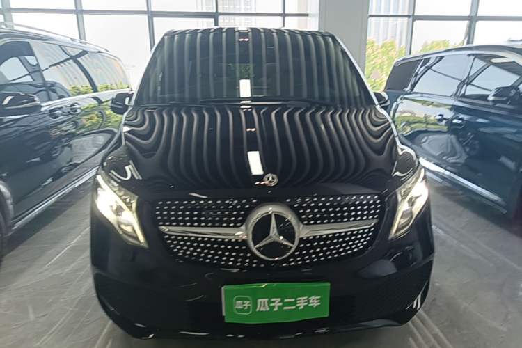 Used Mercedes-Benz V-Class 2021 V 260 Avantgarde Edition Front