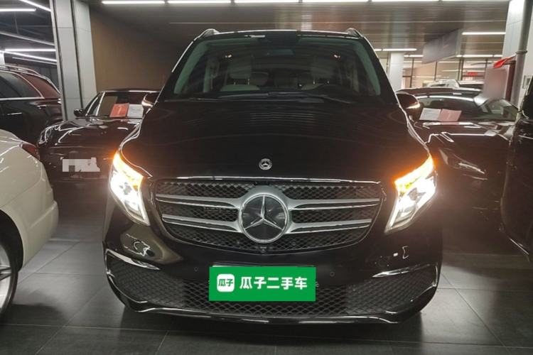 Used Mercedes-Benz V-Class 2021 V 260 Prestige Edition Front