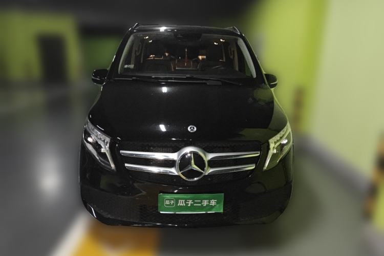 Used Mercedes-Benz V-Class 2021 V 260 Avantgarde Edition Front