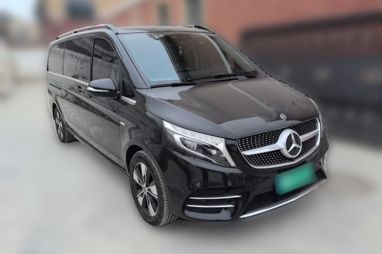 Used Mercedes-Benz V-Class 2021 V 260 L Long Wheelbase Prestige Edition Front Right 45 Deg
