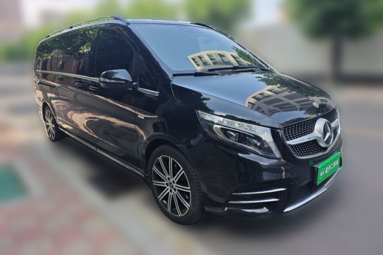 Used Mercedes-Benz V-Class 2021 V 260 L Long-wheelbase Luxury Edition Front Right 45 Deg
