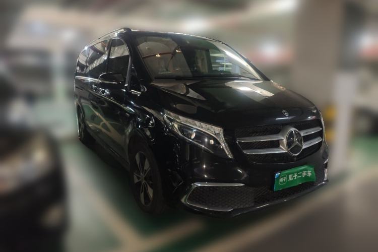 Used Mercedes-Benz V-Class 2021 V 260 Prestige Edition Front Right 45 Deg