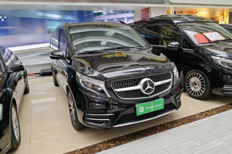Used Mercedes-Benz V-Class 2021 V 260 L Long-wheelbase Luxury Edition Front Right 45 Deg
