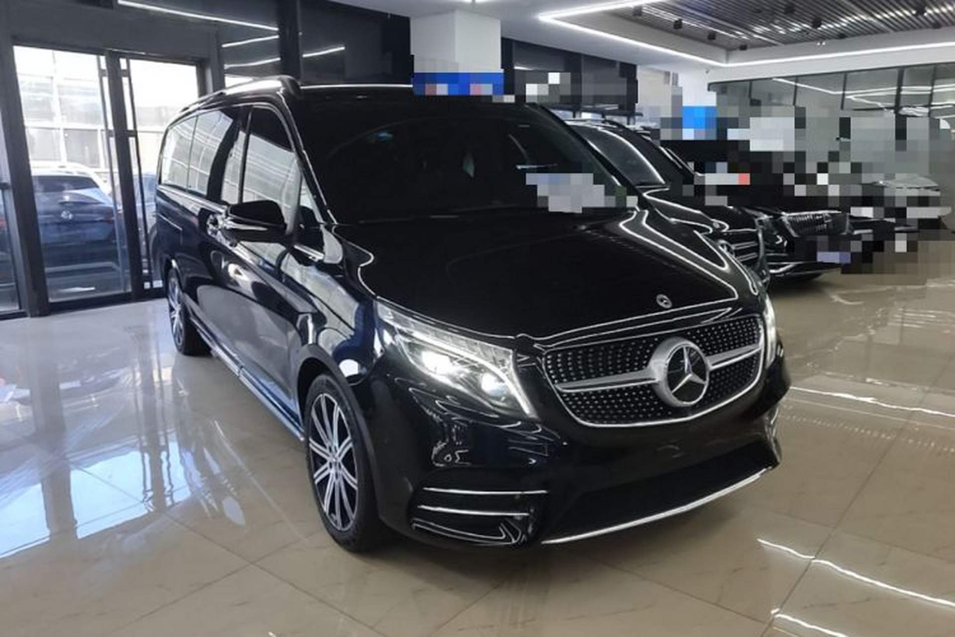 Used Mercedes-Benz V-Class 2021 V 260 L Long-wheelbase Luxury Edition Front Right 45 Deg