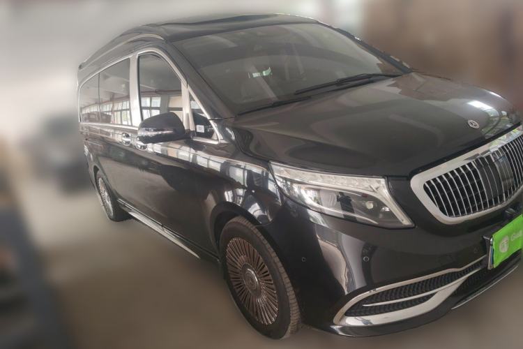 Used Mercedes-Benz V-Class 2021 V 260 L Long Wheelbase Prestige Edition Front Right 45 Deg