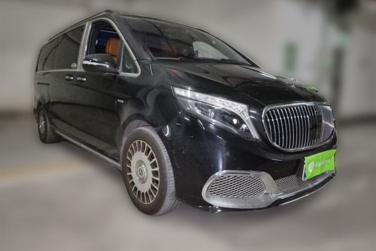 Used Mercedes-Benz V-Class 2021 V 260 L Long Wheelbase Prestige Edition Front Right 45 Deg