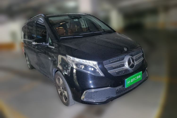 Used Mercedes-Benz V-Class 2021 V 260 L Long Wheelbase Prestige Edition Front Right 45 Deg