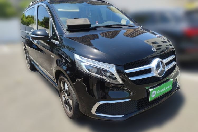 Used Mercedes-Benz V-Class 2021 V 260 Prestige Edition Front Right 45 Deg