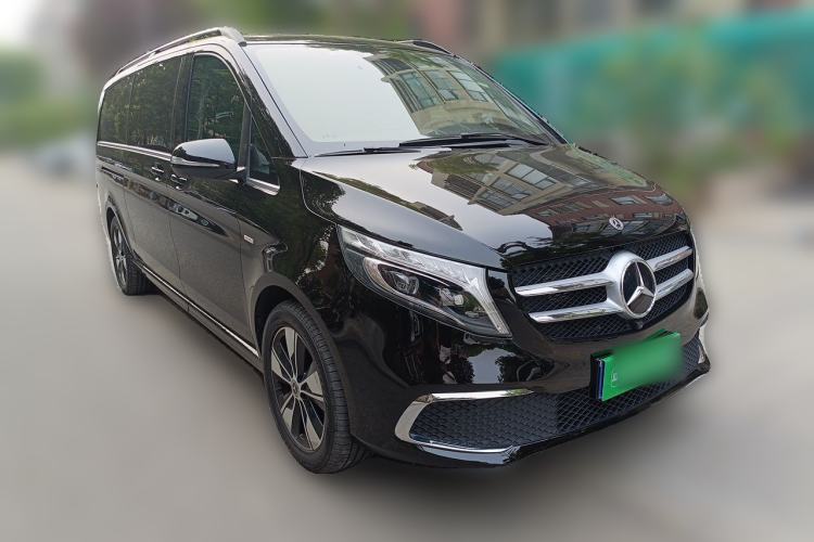 Used Mercedes-Benz V-Class 2021 V 260 L Long Wheelbase Prestige Edition Front Right 45 Deg